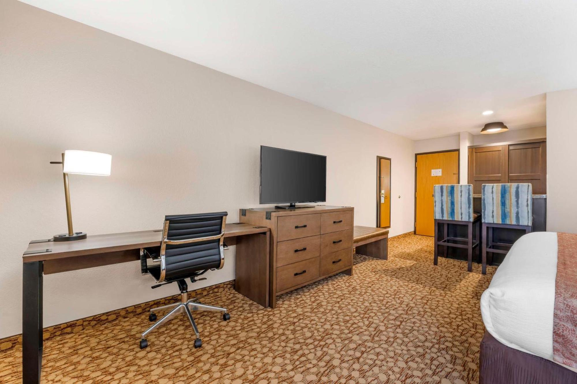 Standard King Room,1664664368:JPEG